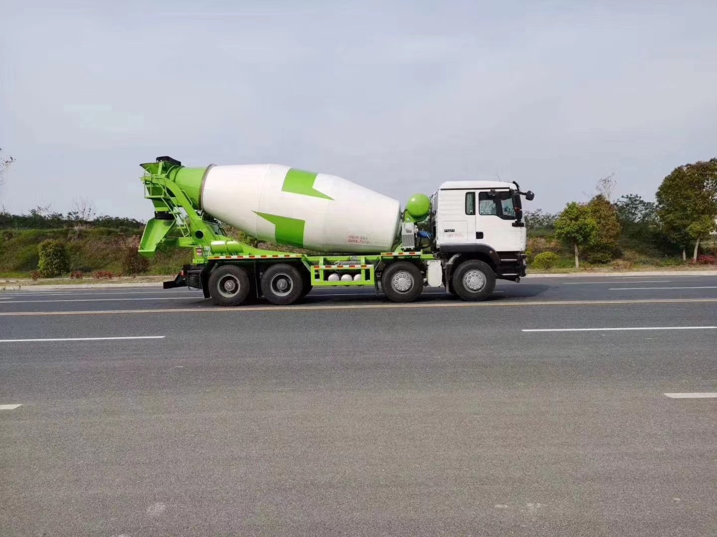 12CBM Concrete Mixer Truck para sa mga Construction Site