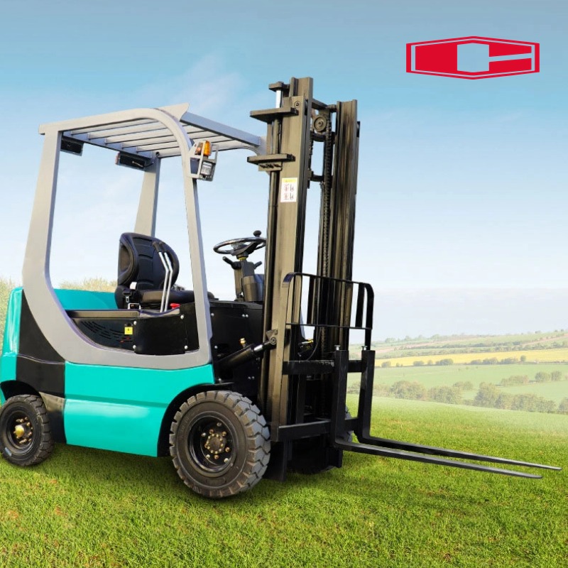 Pangkapaligiran Four Wheel 3.5T Electric Forklift para sa Transportasyon