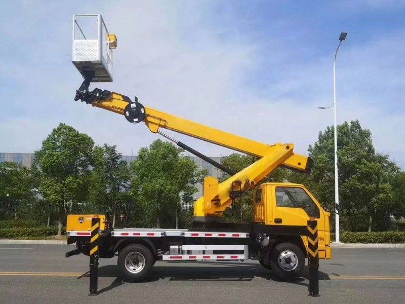 Bagong 30m Bucket Truck Aerial Work Platform Truck