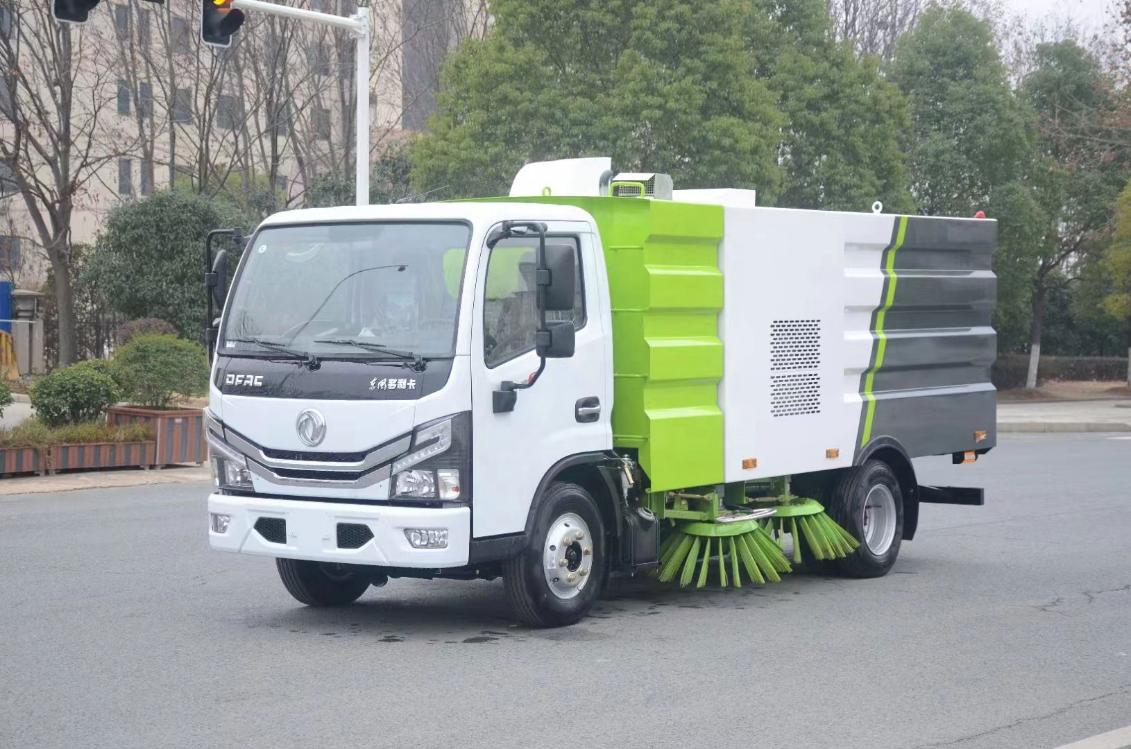 Direktang Supply ng Pabrika ng Street Road Airport Sweeper Truck