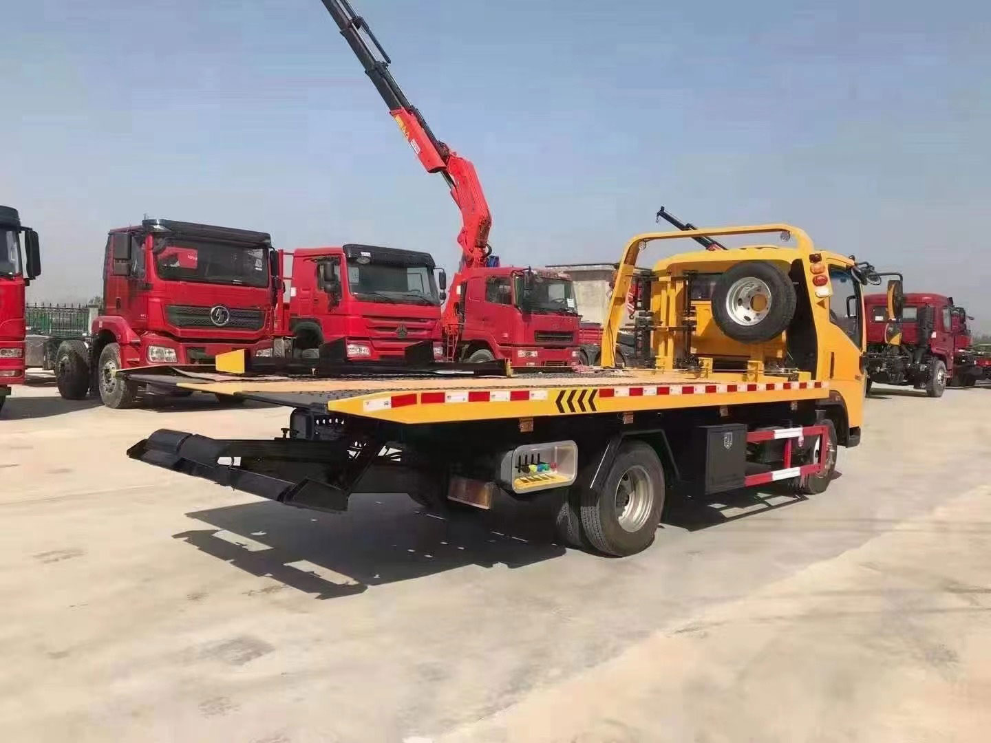 Direktang Supply ng Pabrika ng 4X2 Wrecker DONGFENG HOWO