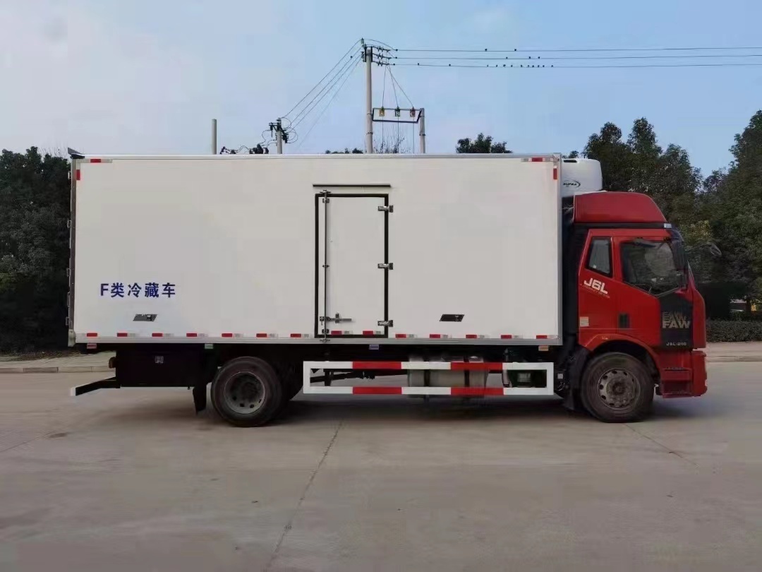 10 Ton Diesel Box Engine Refrigerator Truck para sa Transport