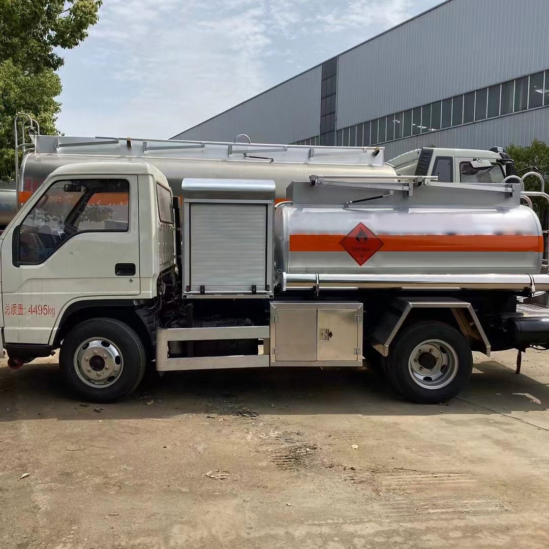 Foton 42 2100 Liters Fuel Oil Transport Tank Truck